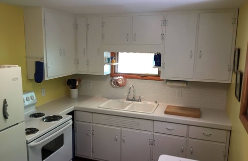 Sackets Harbor Cottage | Lake Front Historic Sackets Harbor.