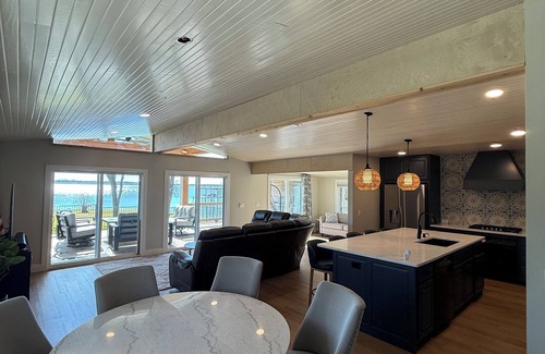 Star Harbor House | Lake front home in Star HarbornLakeside 9 Getaway