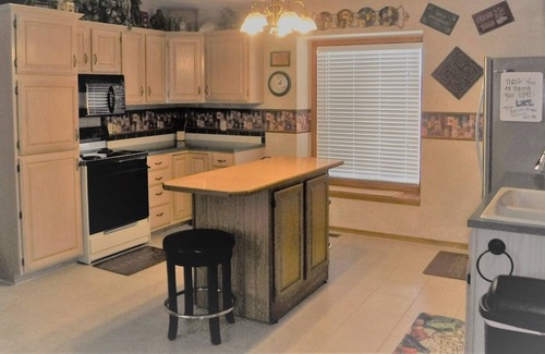Golden House | Lake front home on Tablerock Lake
