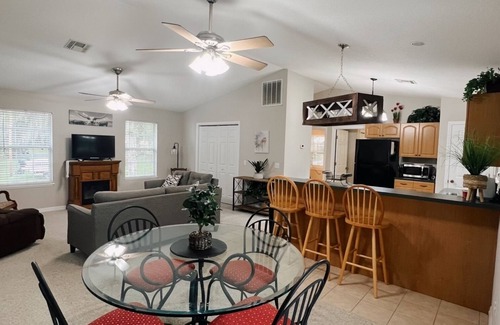 Dade City House | Lake Front House in Dade City, FL