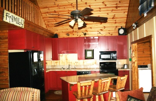 Bemidji House | Lake front, pool, beach, kayaks, canoes, resort amenities included