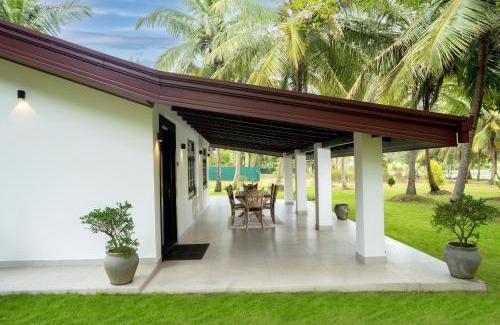 Inamaluwa House | Lake Gama