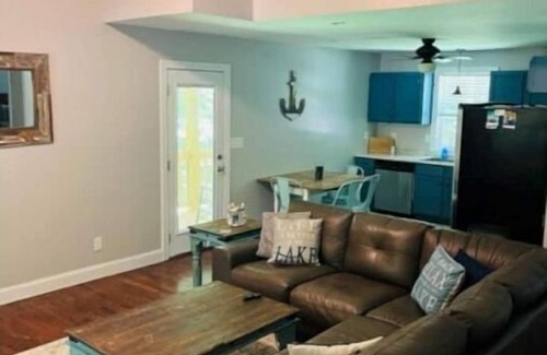 Macon House | Lake Gaston Offshore Oasis! Cabin on huge property