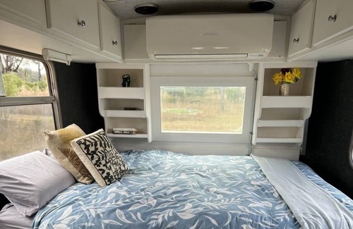 Glenlyon Cabin | Lake Glenlyon Waters Edge - A bus called Kermit