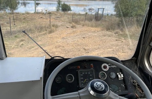Glenlyon Cabin | Lake Glenlyon Waters Edge - A bus called Kermit