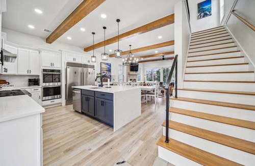 Langley House | Lake Haven w/hot tub, pool, boat slip included!