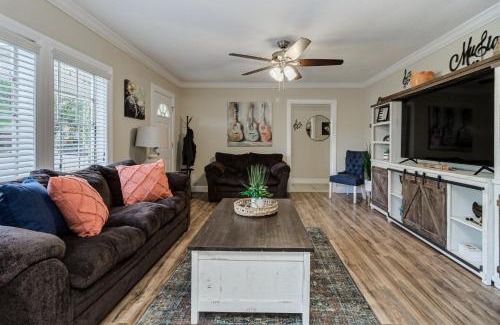 Lakeland House | Lake Hollingsworth House of Music