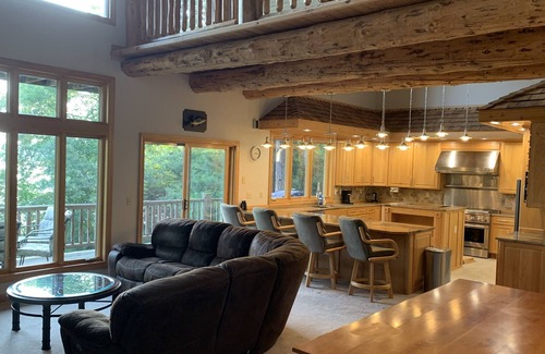 Marcell Cabin | LAKE HOME! *Movie Theater!*Ping Pong*Game Tables*Foosball/3 Decks/Bar & More!