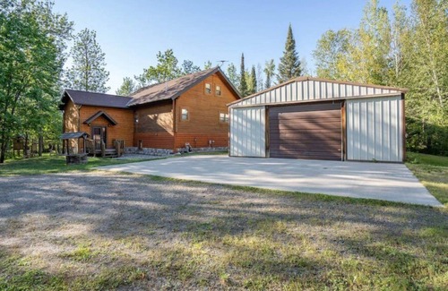 Melrude House | Lake Home Near Giants Ridge