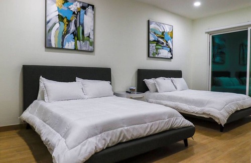 Mission House | Lake Home: Relax and Unwind in Mission Hidden Gem