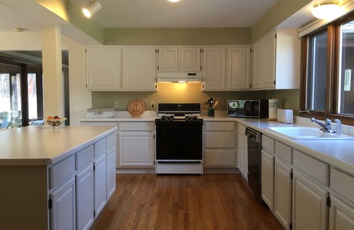 Fontana House | Lake House Retreat Steps From Lake Geneva ~ Abbey Springs Resort!