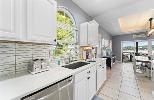 Lake Ozark House | Lake House 59 - Waterfront house with channel view!