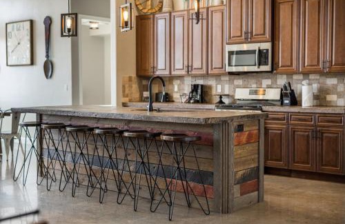 Hurricane House | Lake House at Sand Hollow Resort