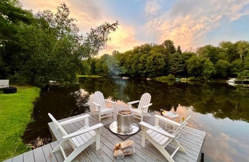 Ferndale House | Lake House, Fire Pit, Kayaks Magnolia Lake House