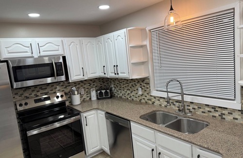 Oak Harbor House | Lake house in Oak Harbor with a private beach