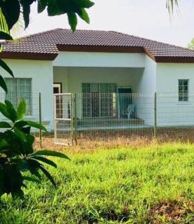 Sungai Pelek House | Lake House near Sepang Gold Coast