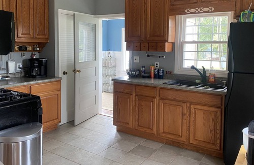 Effingham Cottage | Lake house on Lake Sara with boat dock!