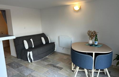 Saint-Pee-sur-Nivelle Apartment | Lake House St Pee Sur Nivelle