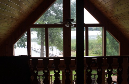 Isle House | Lake house with personal zero entry walk in beach