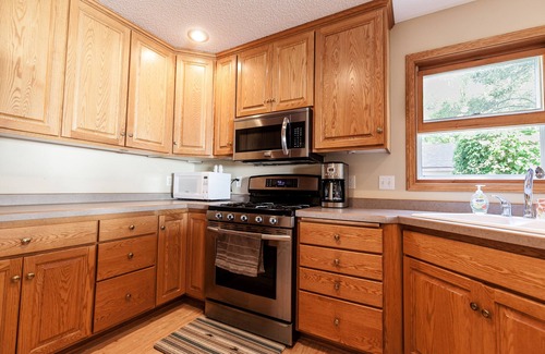 Alexandria House | Lake Ida Quiet GetawaynLicense #1807