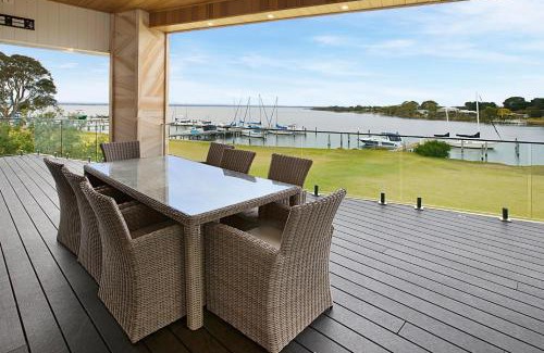 Paynesville House | Lake King Lakehouse