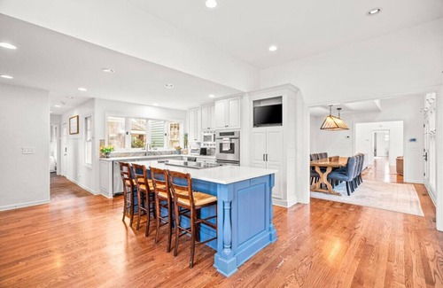 Buford House | Lake Lanier Lakefront Escape