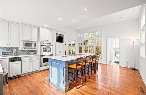 Buford House | Lake Lanier Lakefront Escape
