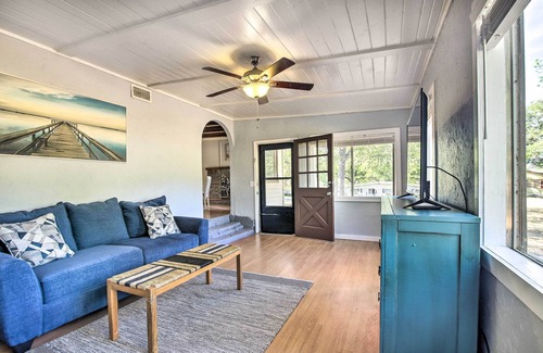 Granite Shoals Cabin | Lake LBJ Cabin: Walk to Parks & Boat Ramp!