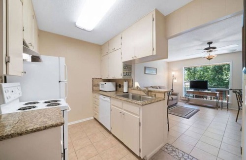 Kingsland House | Lake LBJ Lakefront Condo Getaway