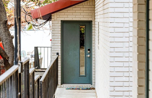 Granite Shoals House | Lake LBJ Waterfront family-friendly retreat unlike any other.