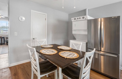 Acworth Apartment | Lake Life D - Apartment in Downtown Lake Acworth