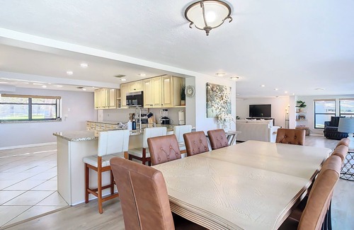Odessa House | Lake Life Fun with Games Room!