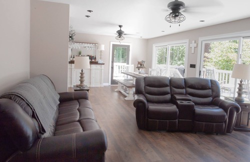 Buford House | Lake Living at it Best, Huge Deck, Huge Dock, Great Lake View
