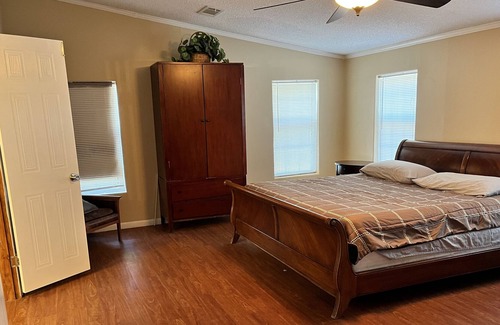 Trinity House | Lake Livingston Waterfront Home