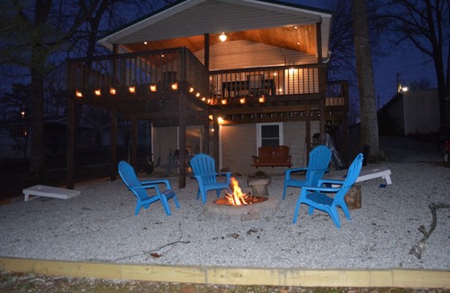 Nancy House | Lake Lover's Paradise! 3 Bed/2 Bath, Walk to Lake on Lake Cumberland!