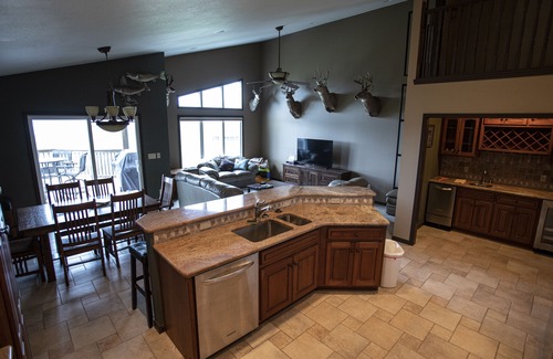 Brule House | Lake Mac House on Bayside Golf Club's 18th Hole