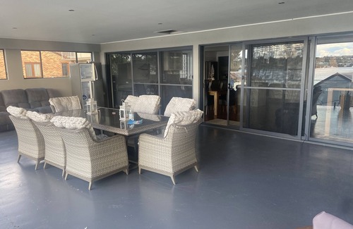 Arcadia Vale House | Lake Macquarie Waterfront Home with jetty
