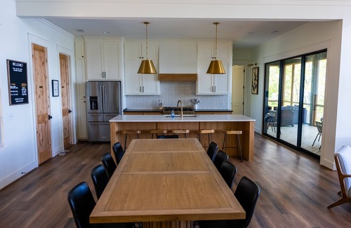 Jacksons' Gap House | Lake Martin Luxury - The BEST Group Lake House! - 6 Bedrooms - Arcade - Dock
