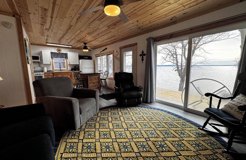Miltona Cabin | Lake Miltona, 2 bedroom lakeside cabin - near boat landing!