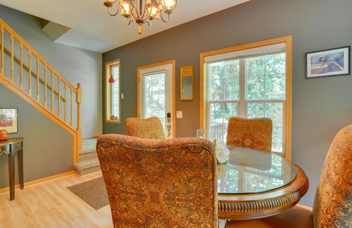 Navarre House | Lake Minnetonka Area Townhome Less Than 1 Mi to Boat Ramp!
