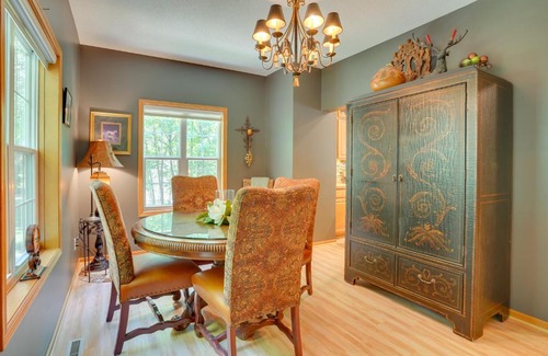 Navarre House | Lake Minnetonka Area Townhome Less Than 1 Mi to Boat Ramp!
