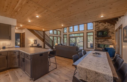 Innsbrook Ski Chalet | Lake Morgen's Shore by Innsbrook Vacations!