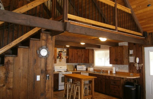 Hoodsport Ski Chalet | Lake & Mountain Views, Dog Friendly, Boating, Hiking & Golf