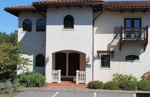 Lake Oconee Villa | Lake Oconee - 2 Bedroom/2 Bath inside Cuscowilla