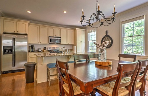 Reynolds Landing House | Lake Oconee Cottage w/Porch-Special Master's Rate!