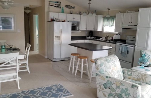 Marion House | Lake of Egypt waterfront home