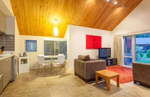 Lake Okareka House | Lake Okareka Cottage