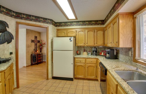 Mount Ida Condo | Lake Ouachita Vacation Rental w/Community Pool
