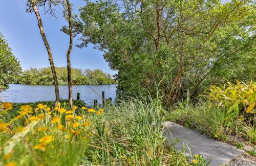 Sanibel Apartment | Lake Palms 7