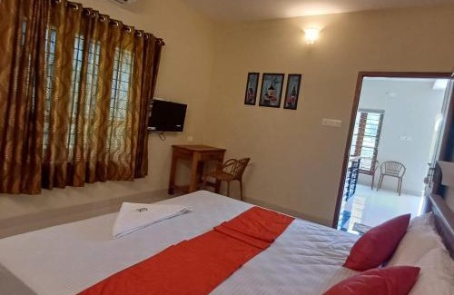 Poovar Apartment | Lake Park